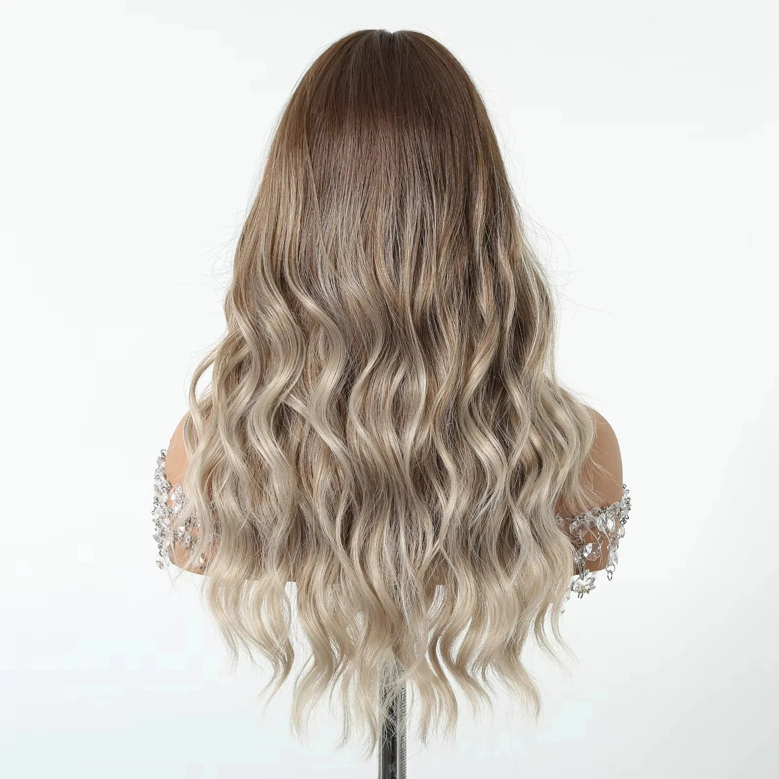 Ash Brown Synthetic Wigs Long Water Wavy Wig Soft Ombre Hair for Daily Party Heat Resistant Wig for Women Cosplay Use