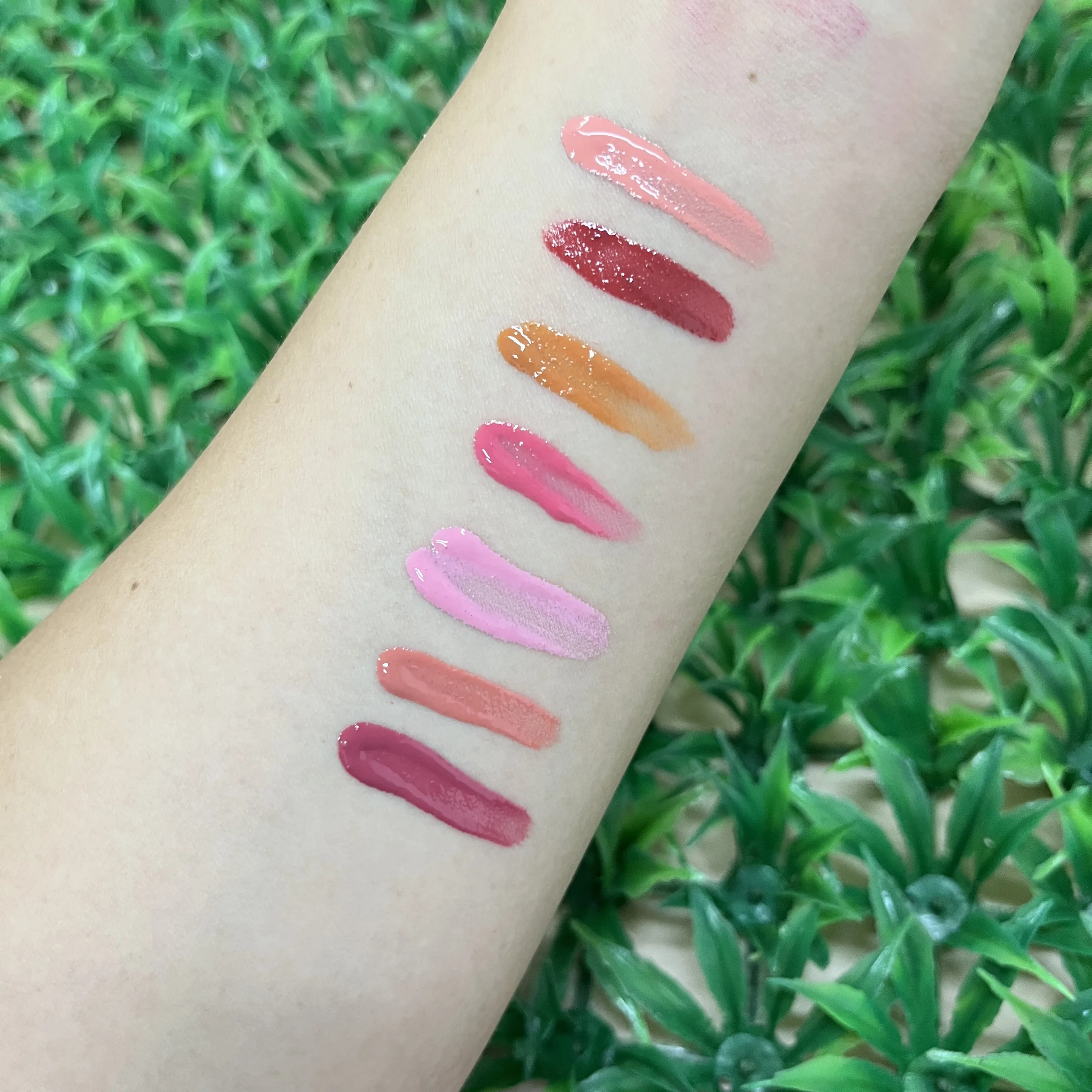 Popular face makeup custom heart shaped tube soft pinch liquid blush private label