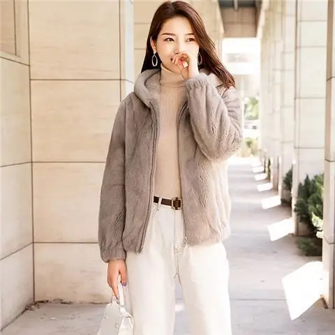 Classic autumn real fur coat white warm soft fur luxury hooded fur coat women mink