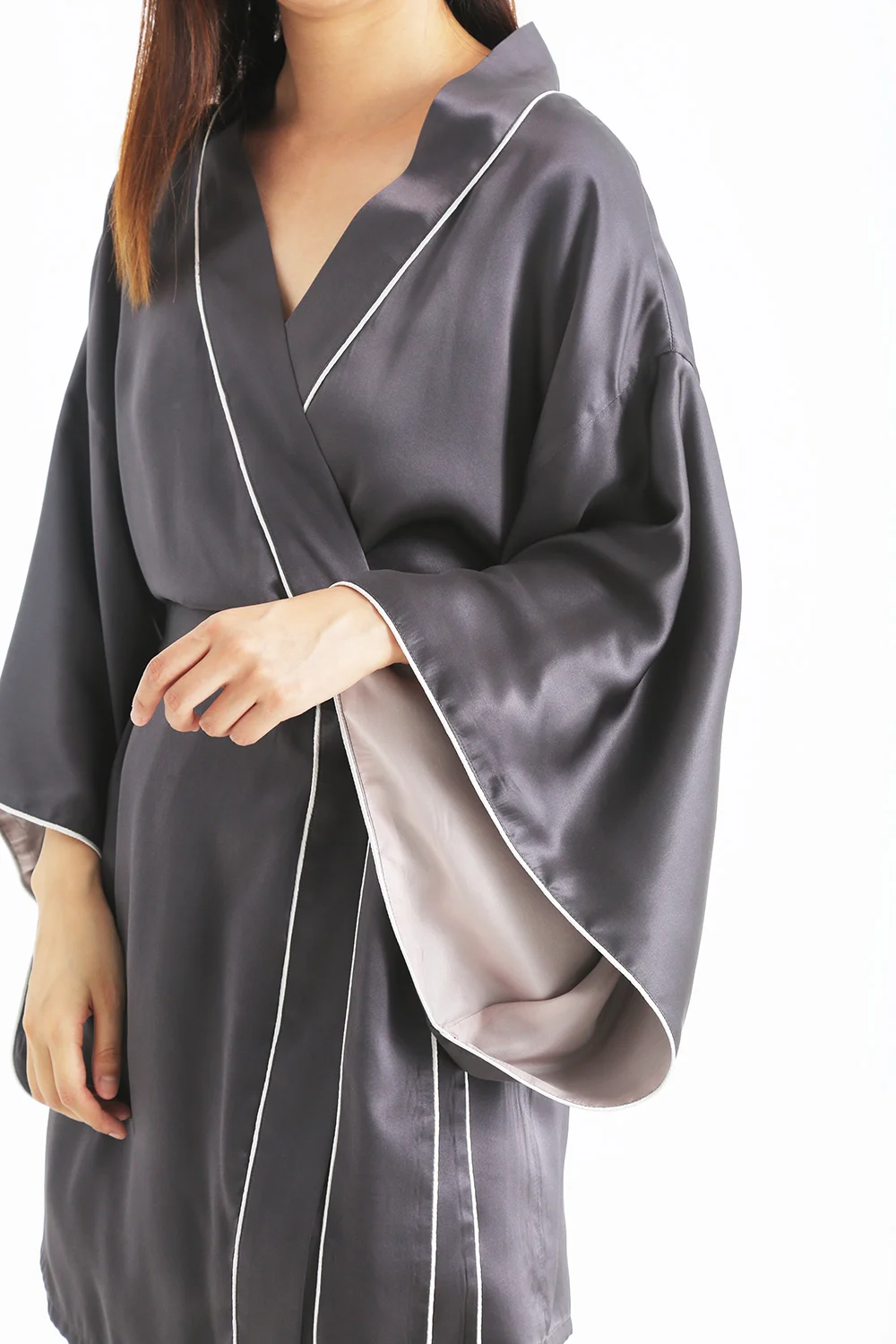 Luxury Silk and Satin 2-Piece Pajama Set Designer Long Sleeve Pant and Dress for Women for Christmas Sleepwear