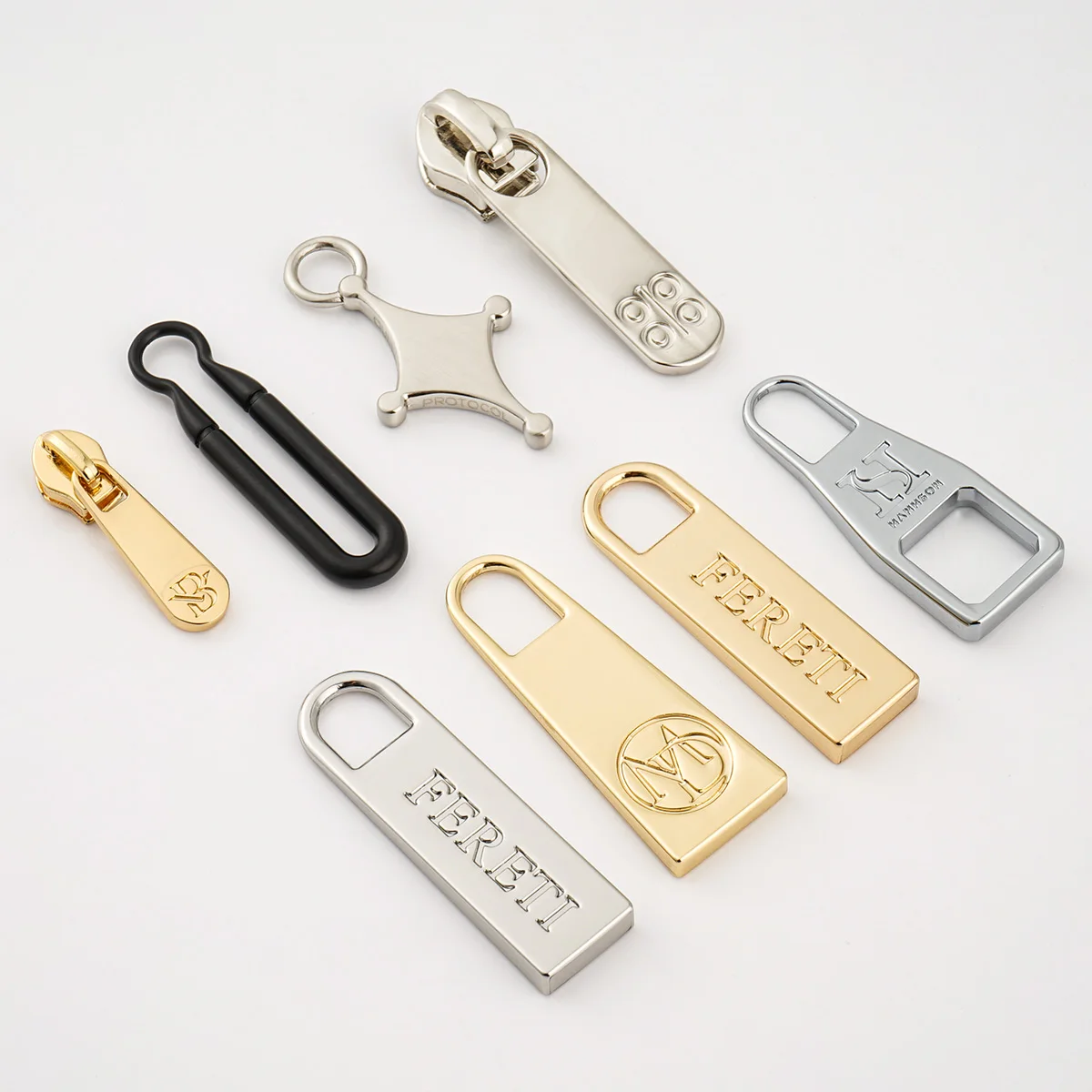 Purse Hardware Customized Metal Zipper Slider Pull 3# Gold Zipper Pull 5# Engraving Logo Metal Zipper Puller for Bags