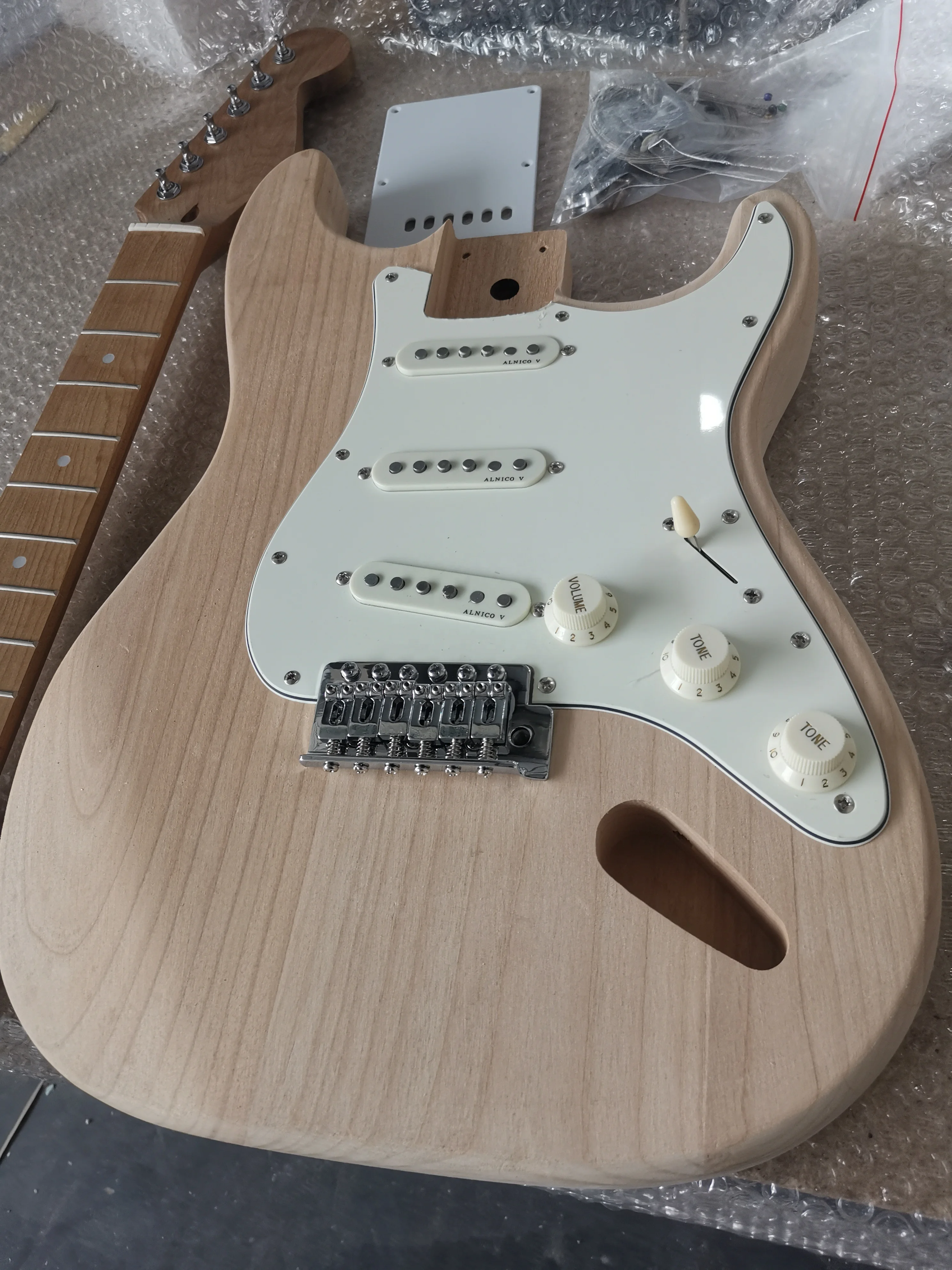 ZLG 6 string ST electric guitar kit alder body roasted maple neck fast shipping factory outlet