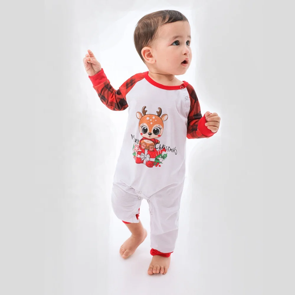 Wholesale Home Wearing parent and child pajamas Snowfall Family Christmas Pajamas Set For Women Man