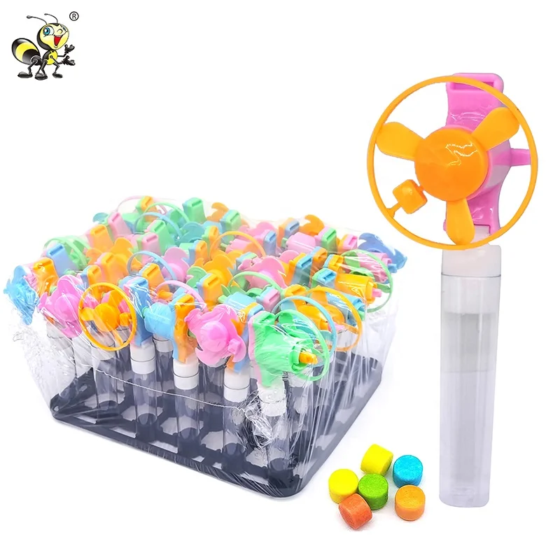 China wholesale cheap Rotational emission toy juguetes de caramelos plastic toys for candy