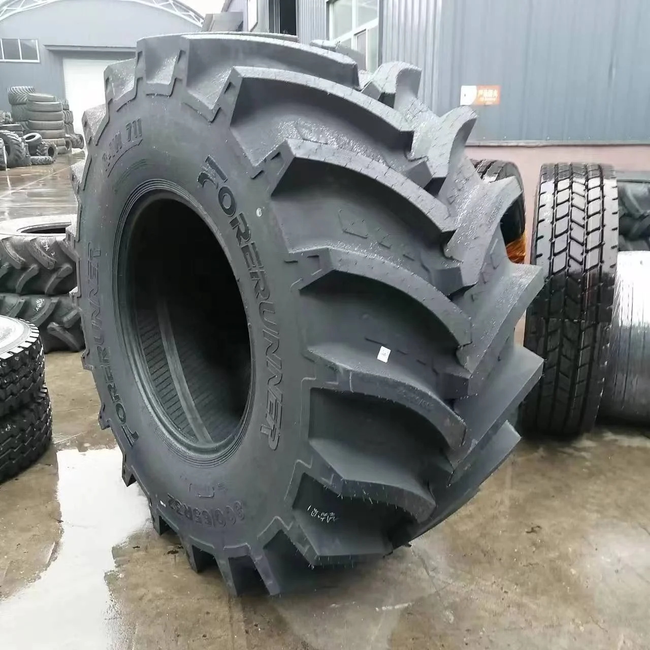 800/65R32 30.5LR32 R-1W 178 A8 TL manufacture wholesale new cheap durable Radial Agricultural tire farm harvester tractor tyre