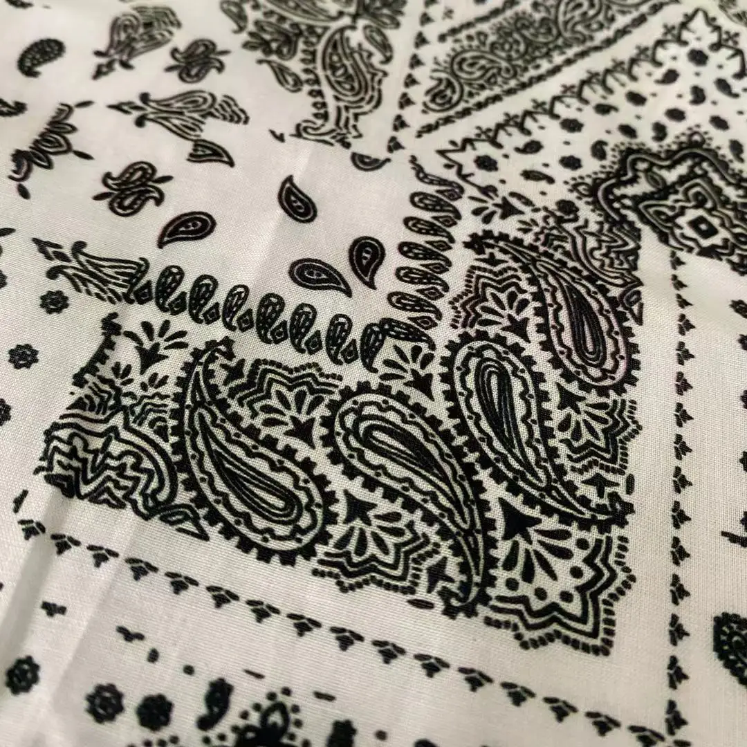 
High quality manufacturers wholesale custom 100% combed cotton fabric, can be used for women and scarves 