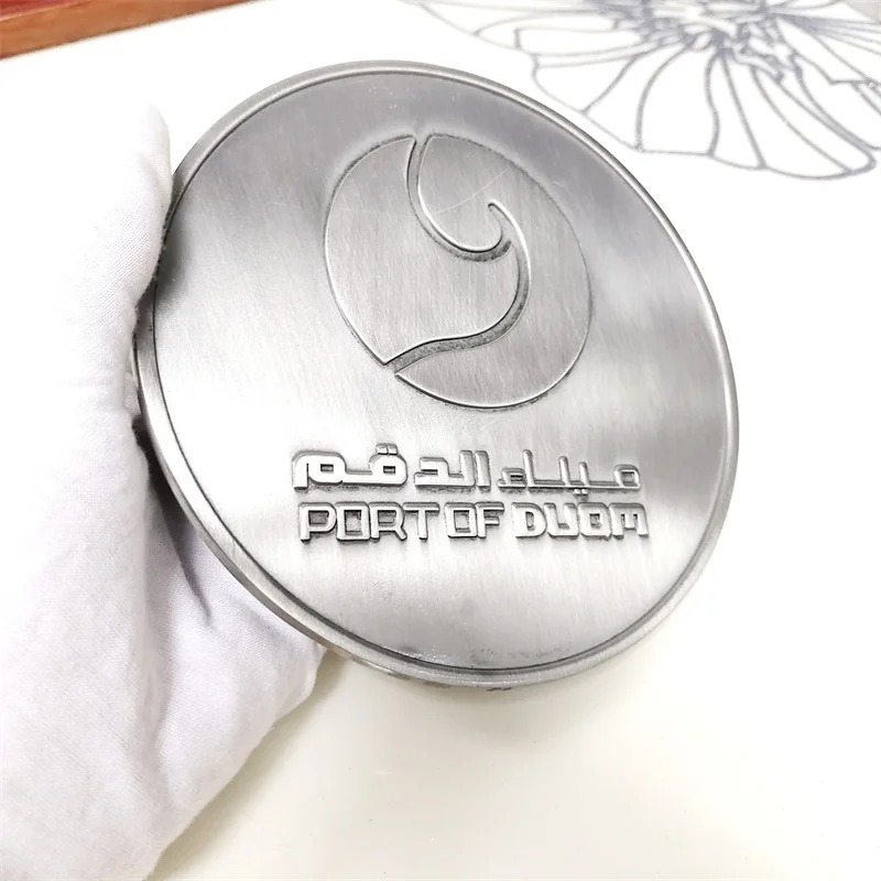 3D logo desgin custom zinc alloy chrome car badges grill lapel pin badge for range rover