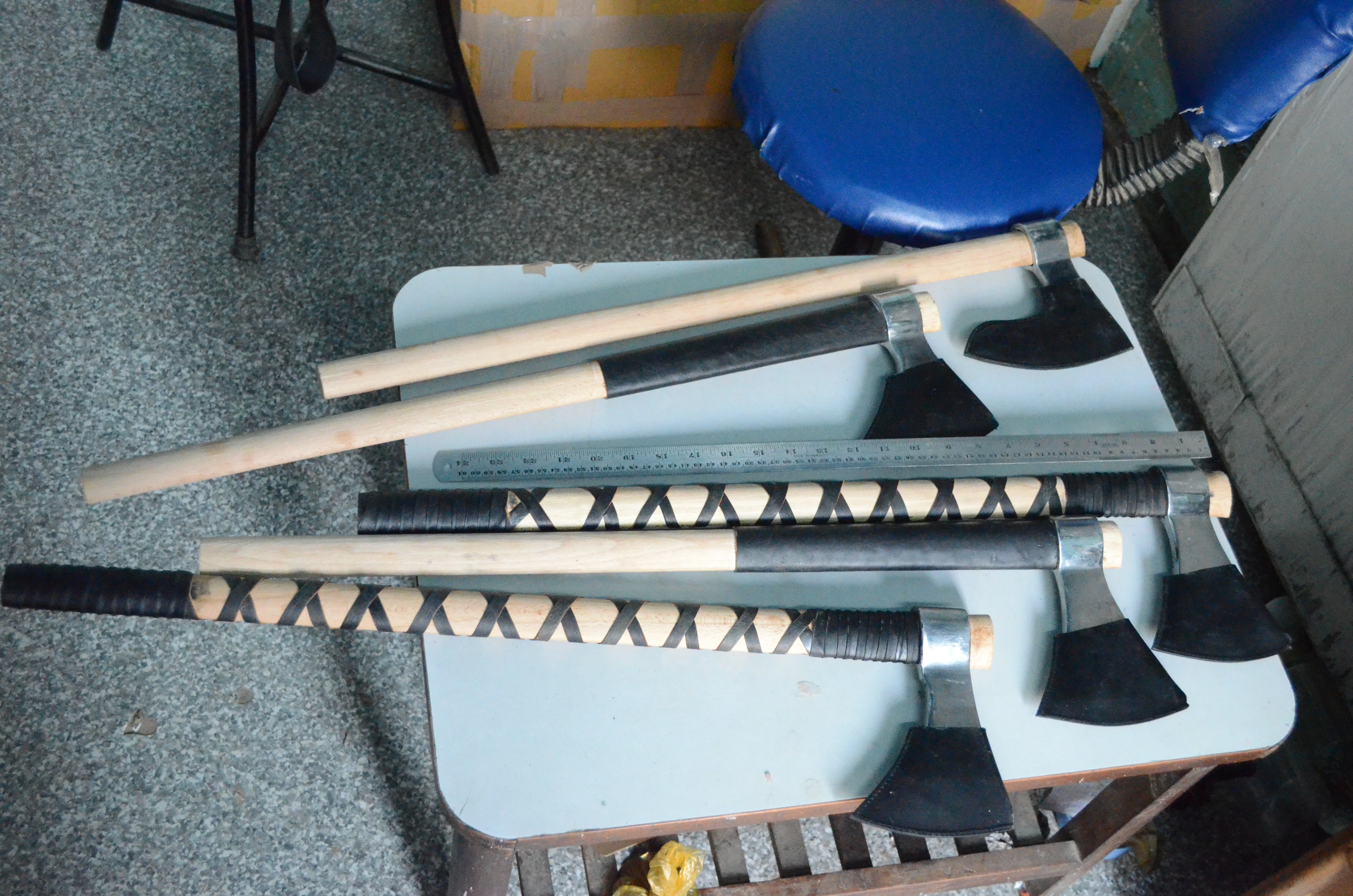 Custom Handmade Viking Axe High Carbon Forged Professional AXE THROWING AXE Long Vintage Antique Office Decoration Protection