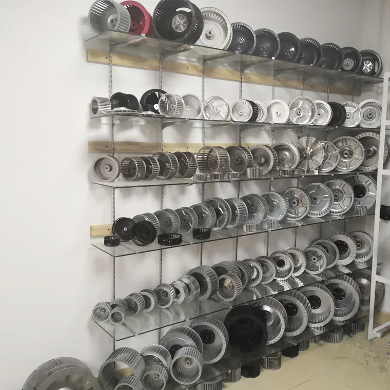 Изготовление на заказ всех видов крыльчатки испарителя вентилятора переднего дискового катушечного вентилятора, инженерная центробежная крыльчатка вентилятора