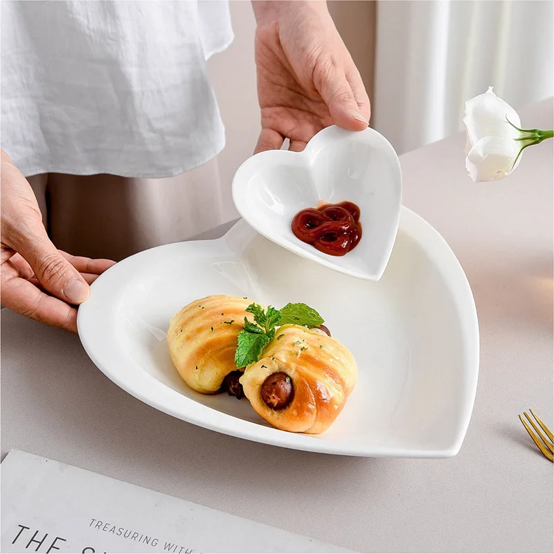 Unique Heart Shape Dinnerware Set Dinner Plates Ceramique Assiettes Ceramic Charger Plate for Wedding Decorations