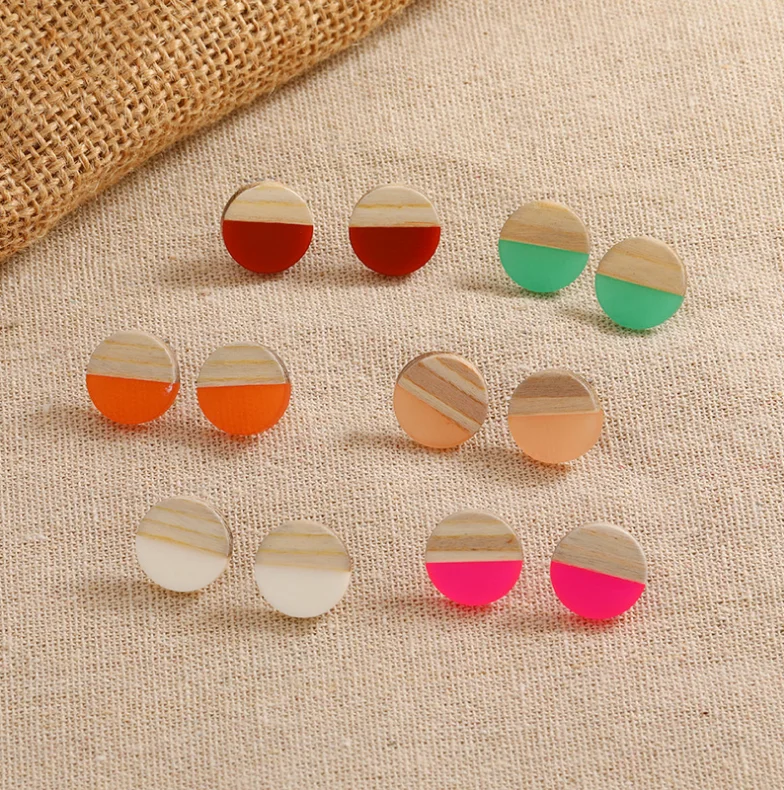 small earrings vintage Geometric resin wood earrings round stud earrings for girls wholesale