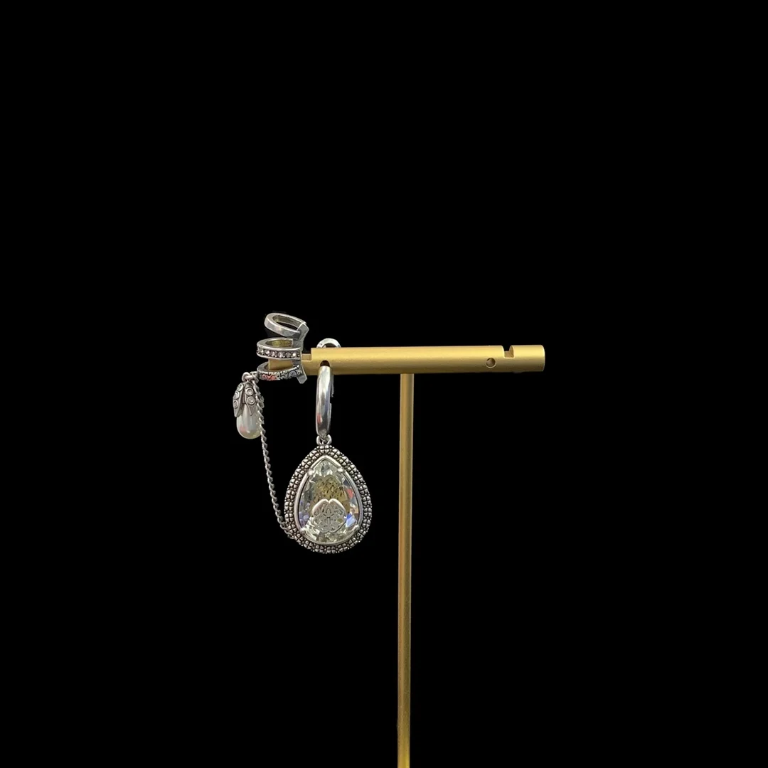 Alexander McQueens Cross border Hot Selling 925 Silver Single Diamond Set Pearl Chain Earrings for Girlfriend