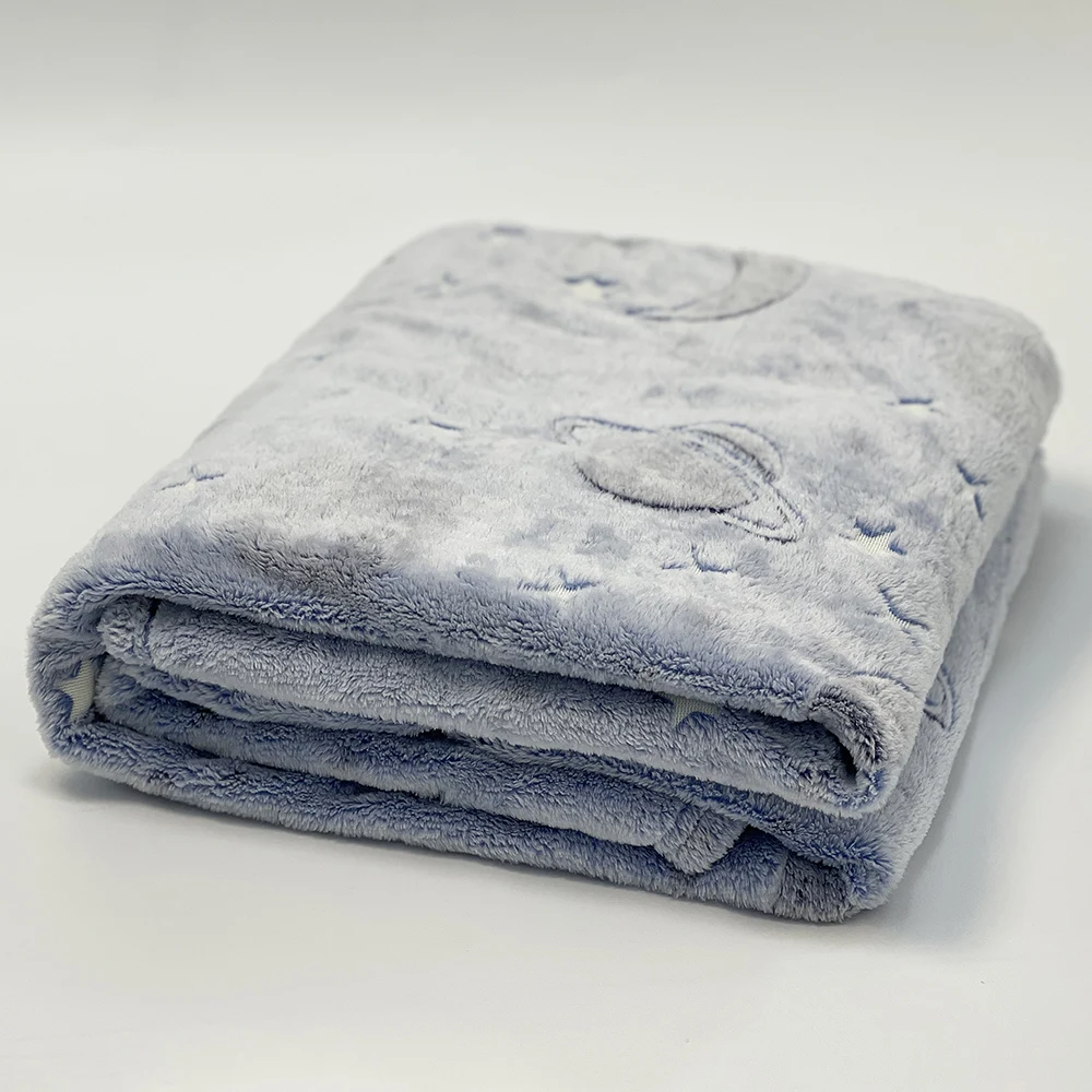 Low Price Galaxy Design Soft Plush Fleece Glow In The Dark Blanket Adult 180x200 270gsm Wrinkle-resistant Night Shining
