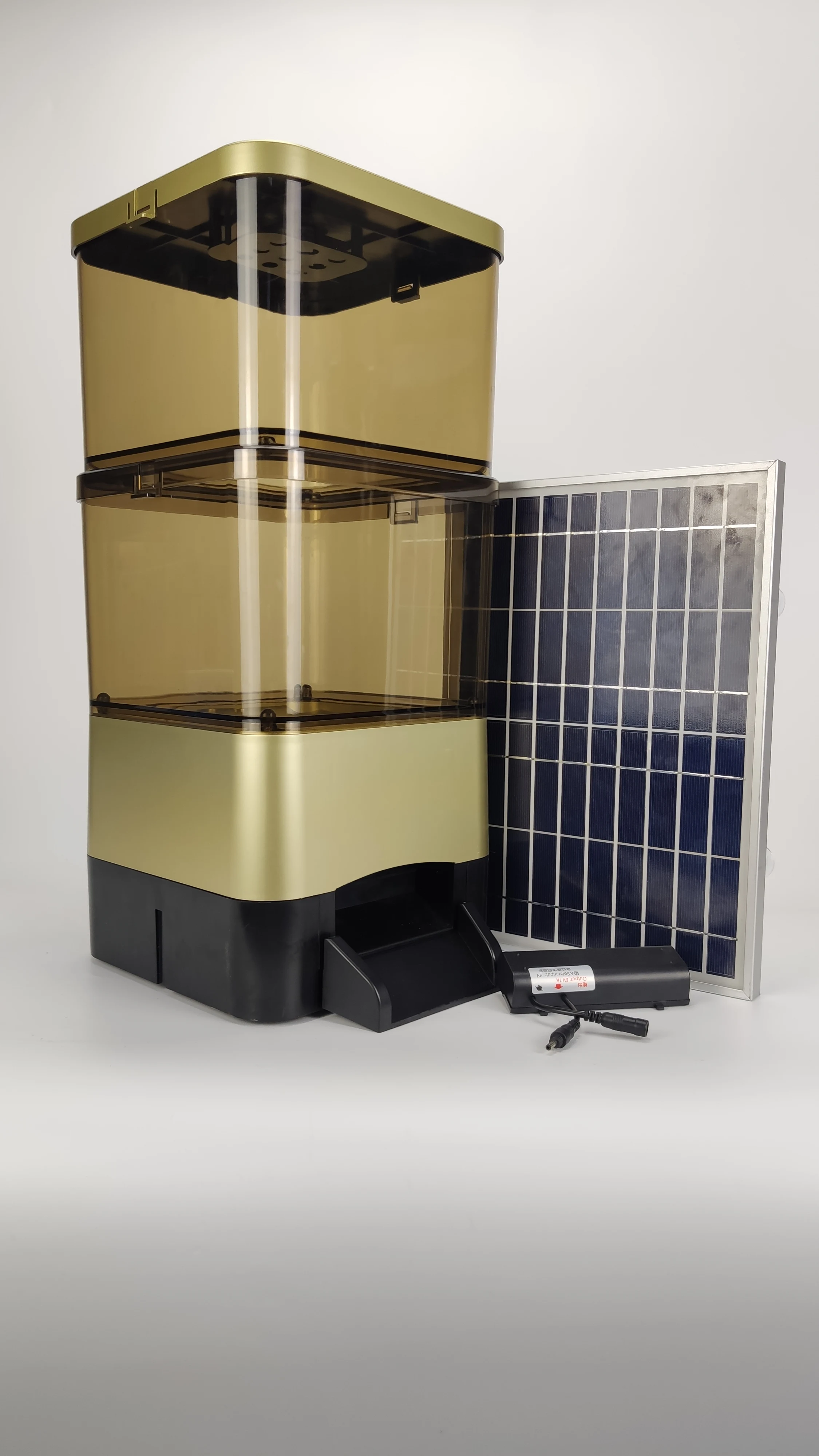High Quality Export 2021 New China  Automatic fish Koi pond outdoor solar power large Feeders