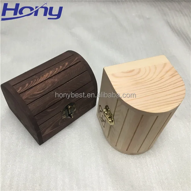 treasure chest HY194061