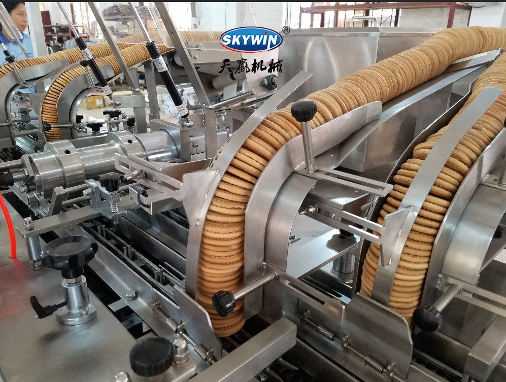 Small scale mini full automatic chocolate filled biscuit maker baking making machine for sandwich biscuit cookie plant