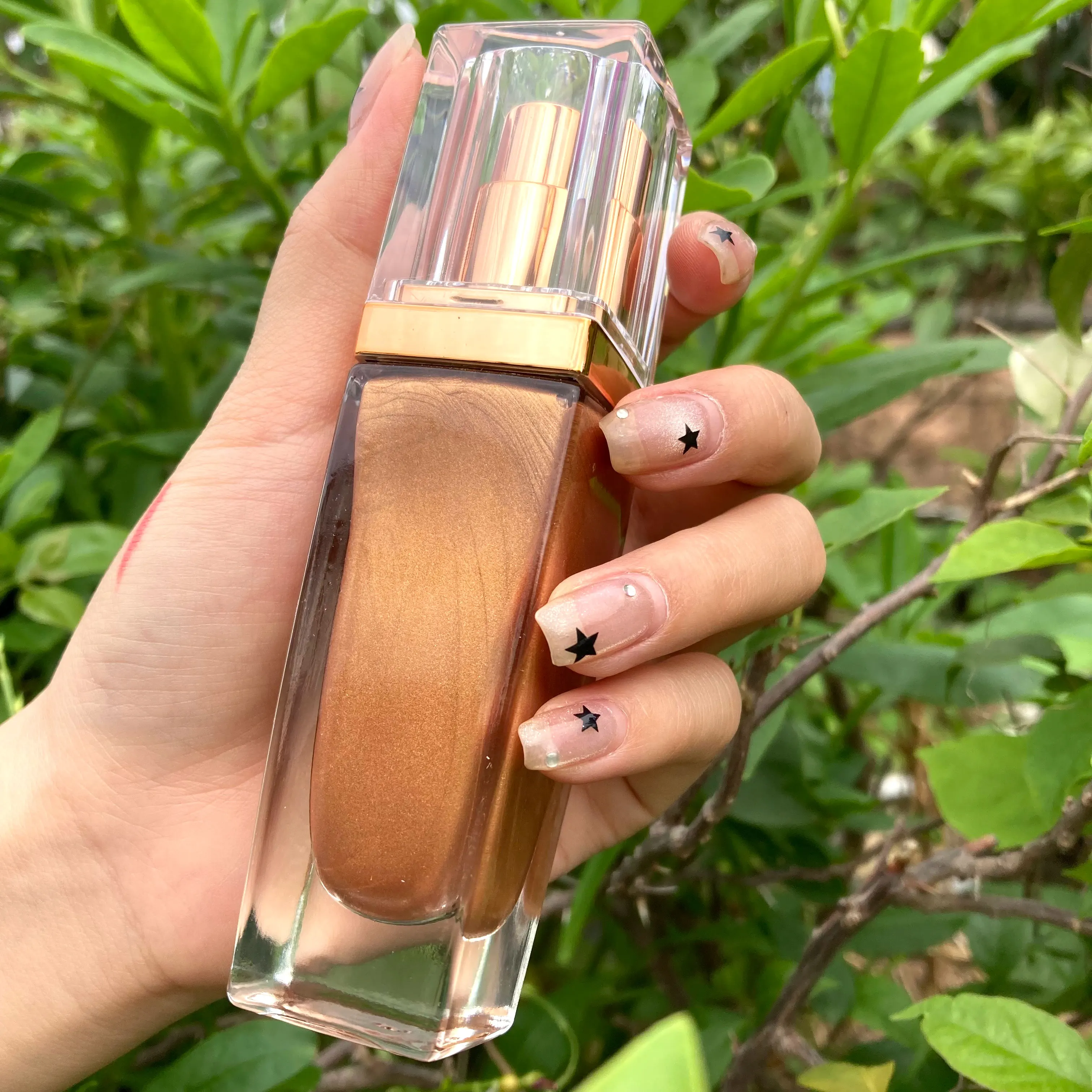 Body Shimmer Powder Empty Bottle Wholesale Highlighter Loose Powder Bronzer Glass Bottle No logo Makeup Highlighter Spray