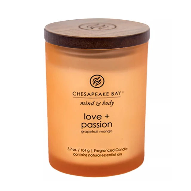 Luxury Natural Soy Candle in Frosted Glass Jar with Wooden Lid Scented Pillar Holiday Occasions-for Christmas New Year Ramadan