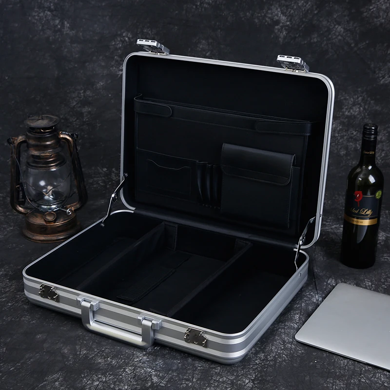 Silver Hard Aluminum Case With Inside Custom Made Computer Pocket  Macbook Laptop Carrying Case