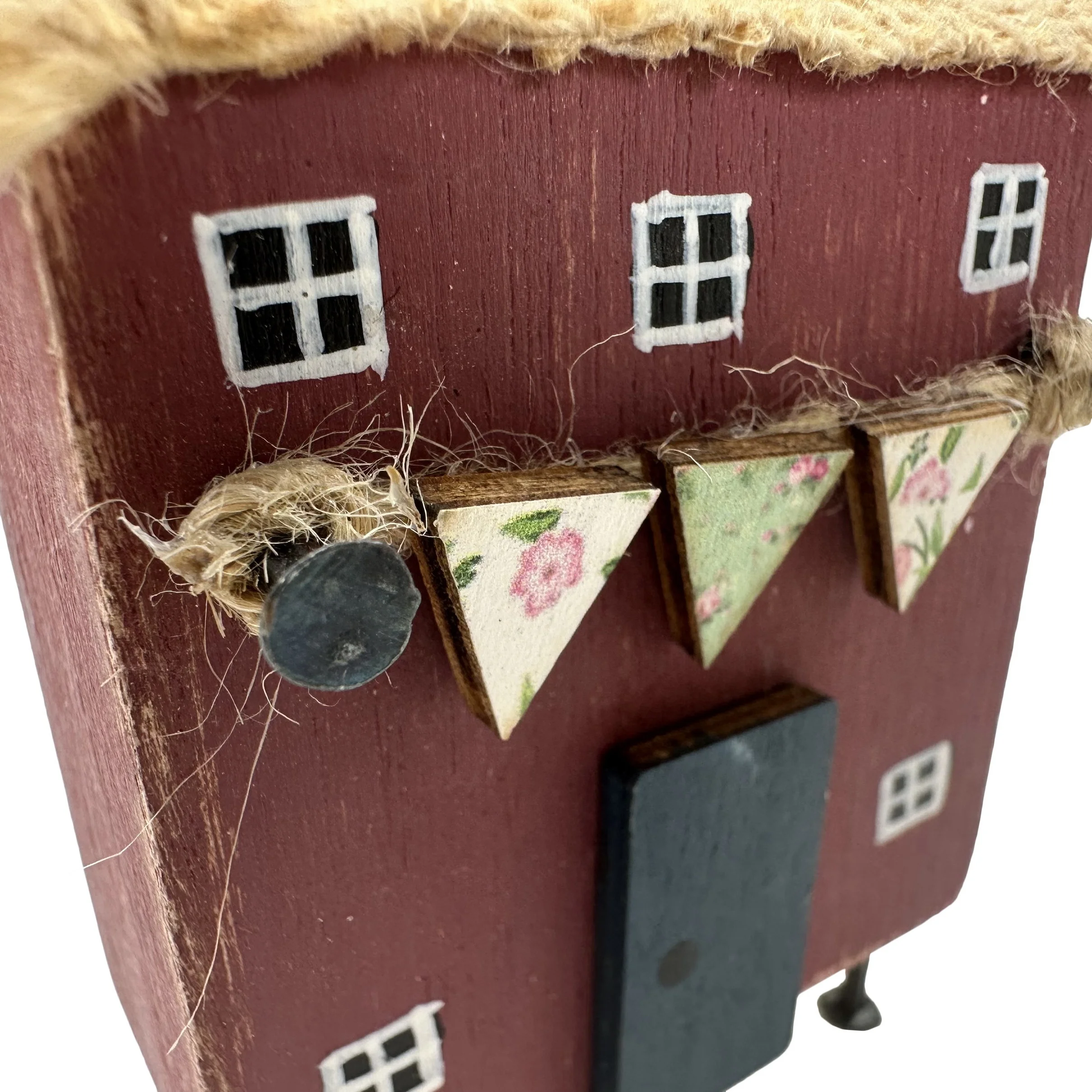 Cheap 3D Mini House Shape Home Decoration Desk Small Wood Driftwood Love Gift Cottage Wooden House Ornaments