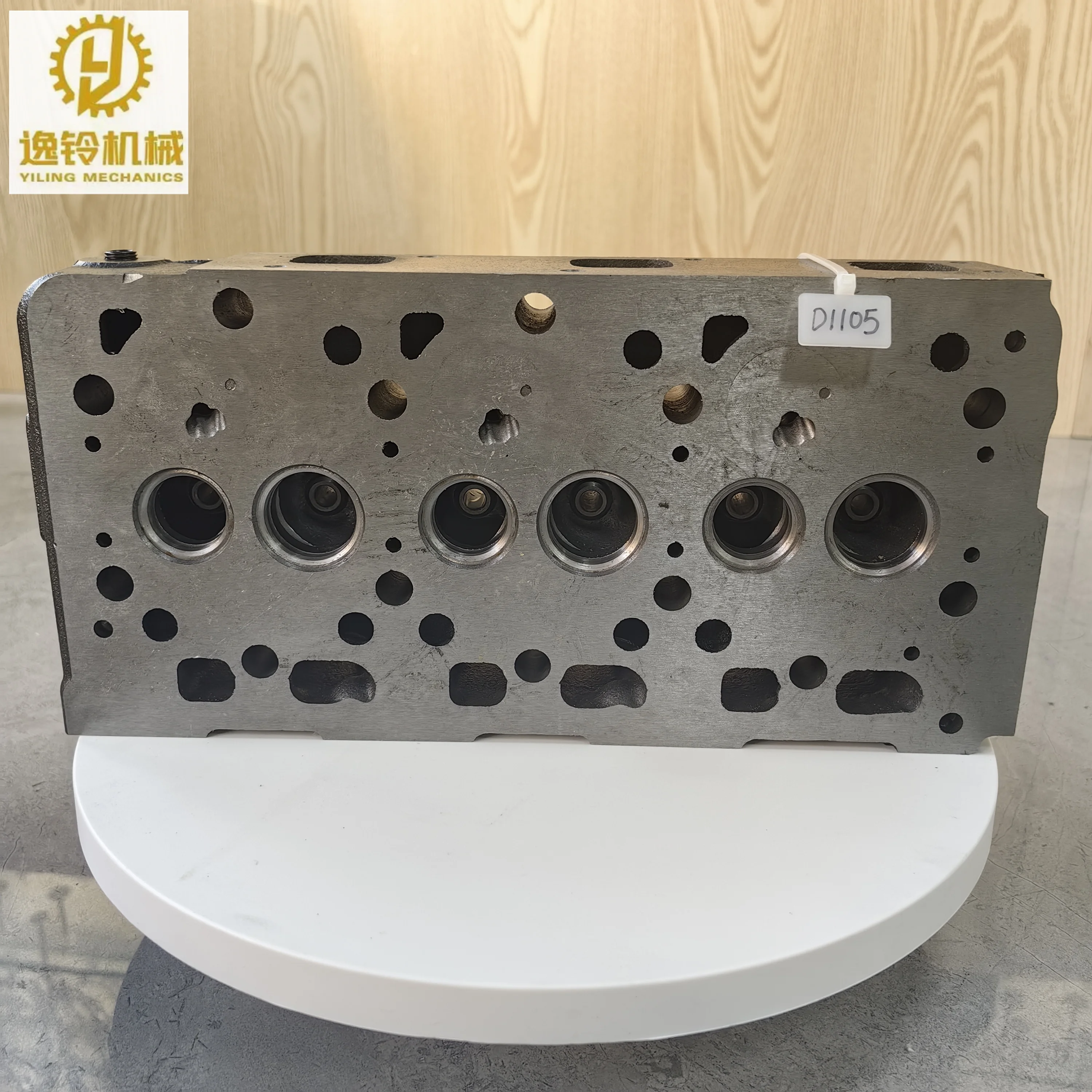 1G790-03043 D1105 Cylinder head  for Kubota Excavators engine parts
