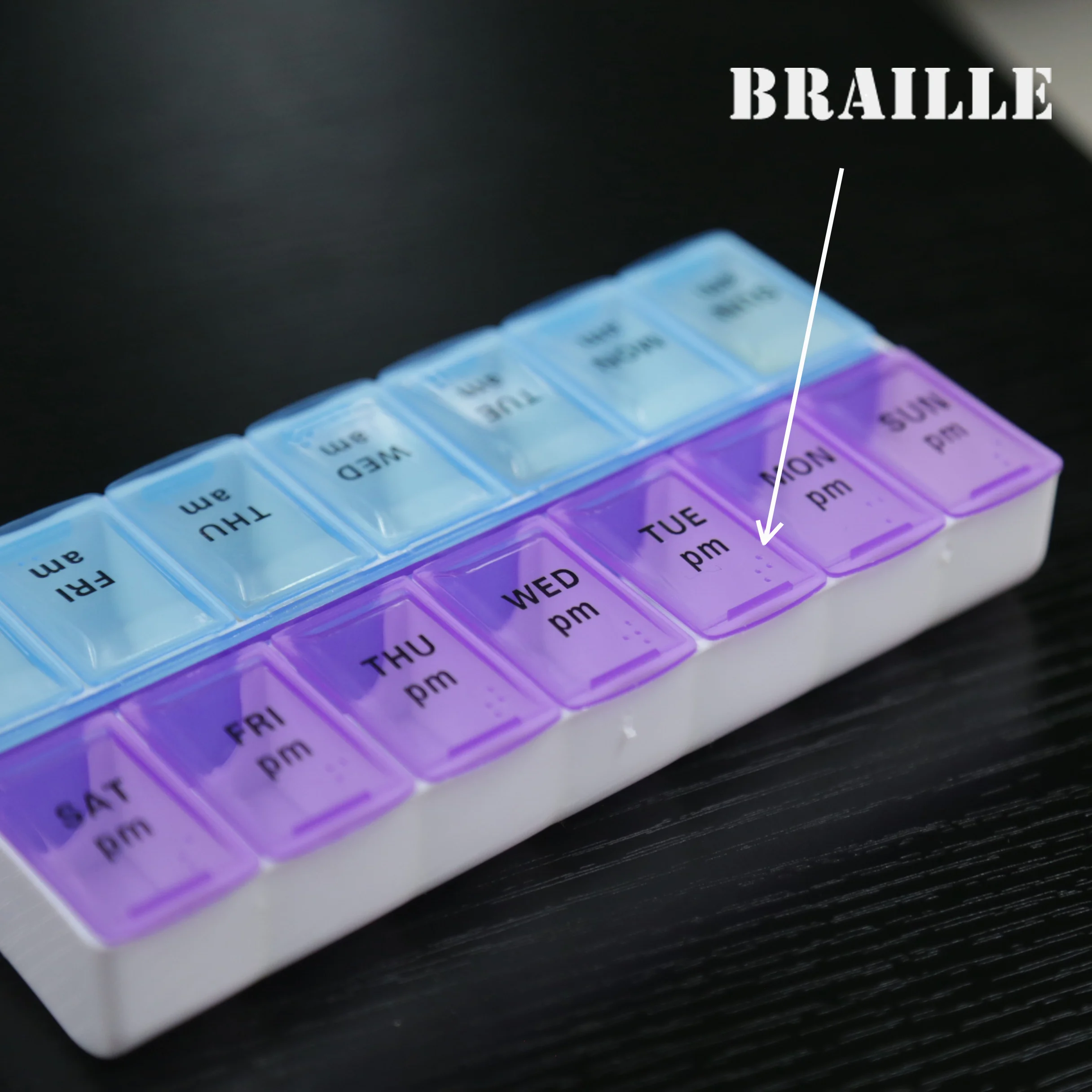 Weekly Pill Organizer, 7 Days Portable Travel Pill Box, Simple Plastic Pill Box