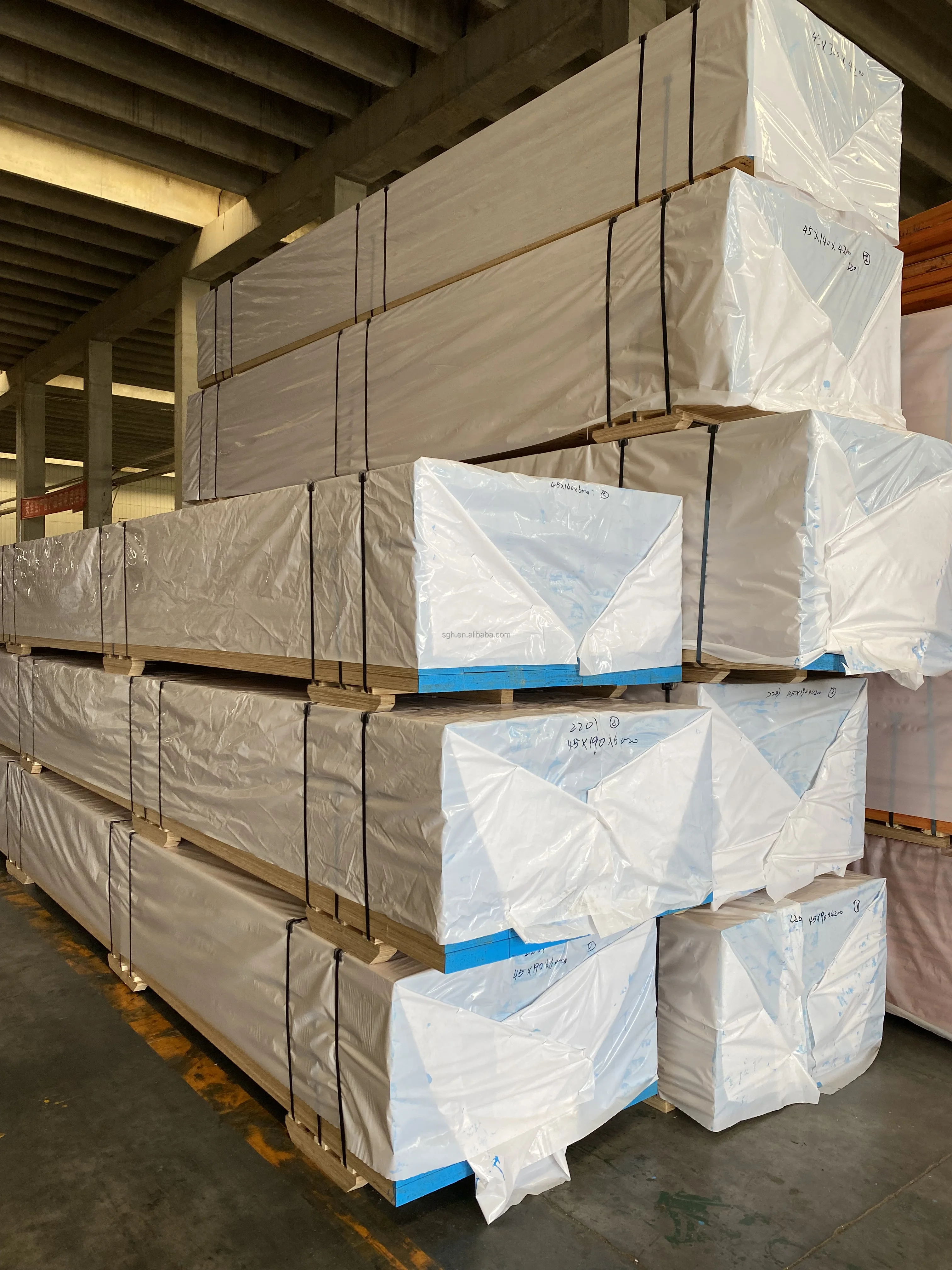 Structural Pine LVL Beams timber  F17 Australian Standard Beam Phenolic glue Laminate LVL