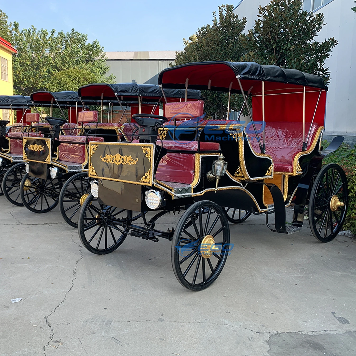 Carriage wedding Special transportation Electric princess carriage Metal sightseeing carriage