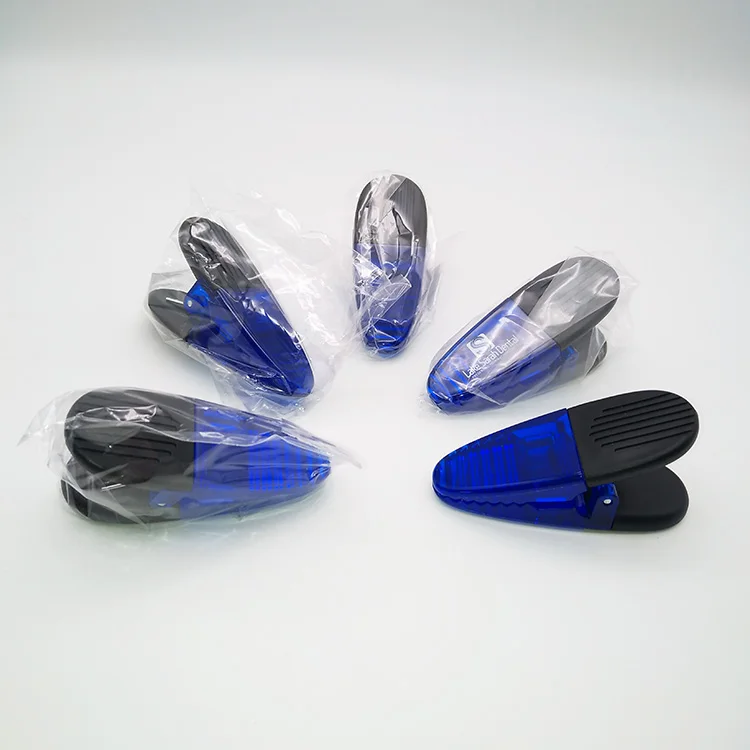 Crocodile shape plastic magnetic meno/clip/fridge magnetic clip/paper clip for promotion