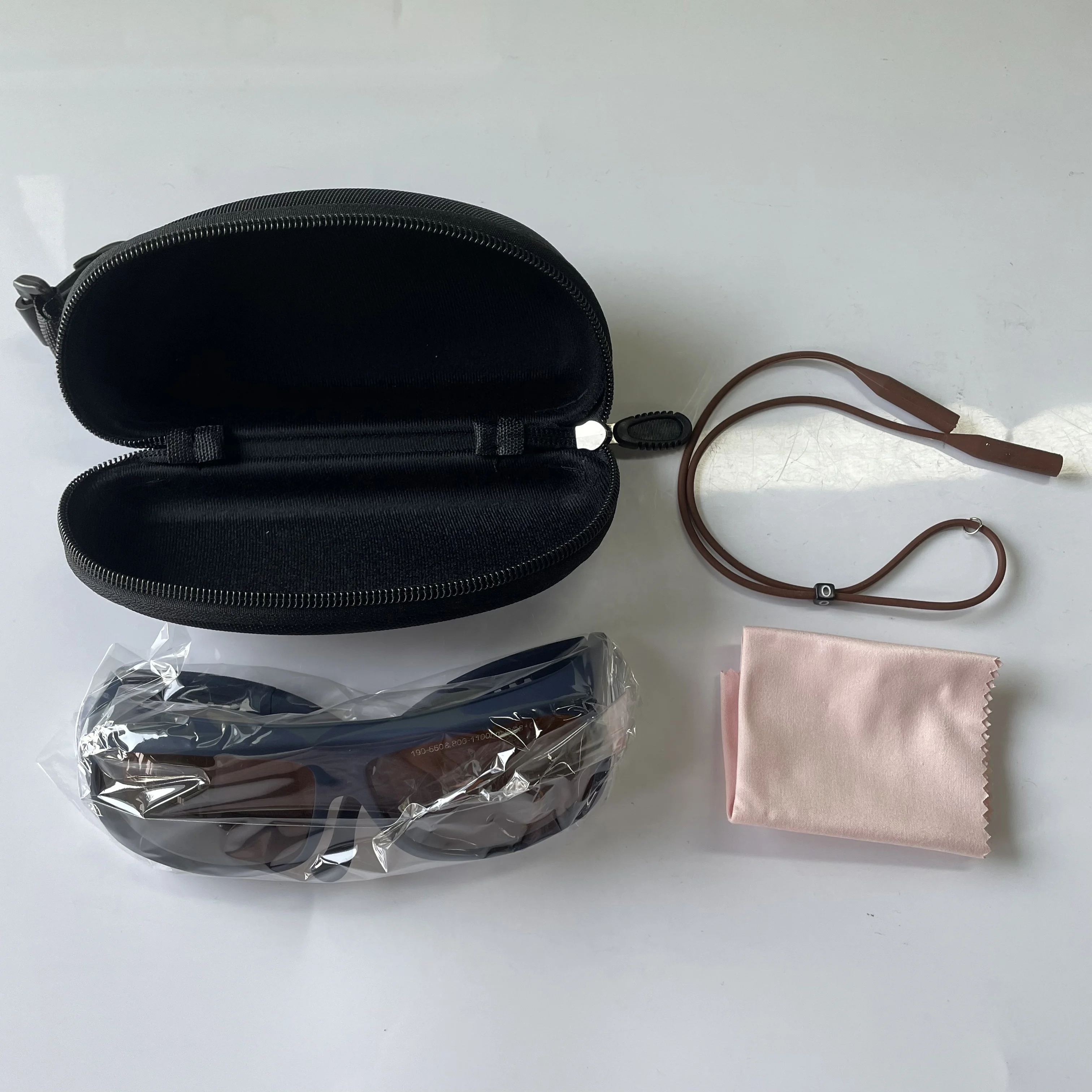 Raytool Protective Laser Eye Shield 200-450nm/800-2000nm 1064nm Laser Safety Glasses Fiber Laser Equipment Parts