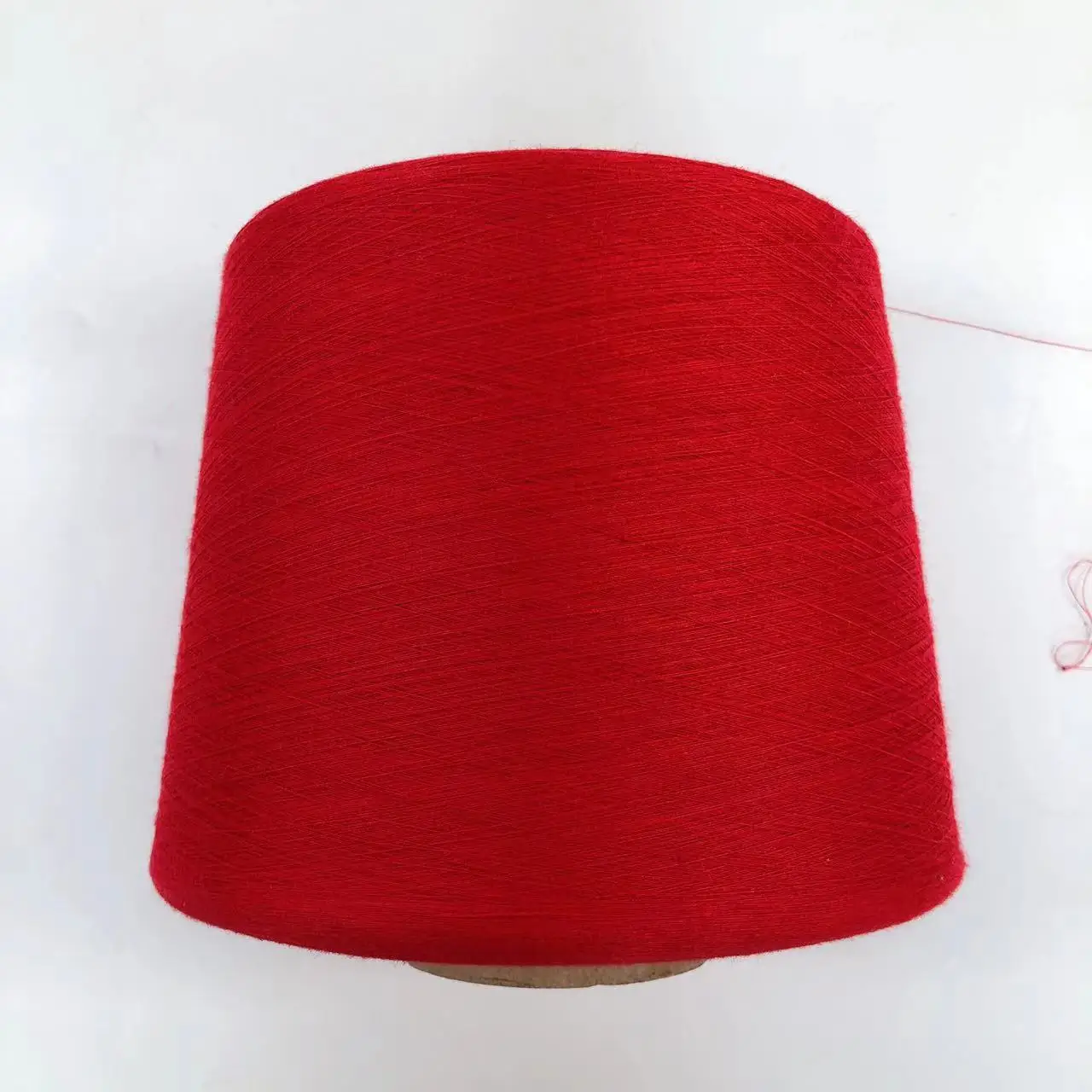 Ne20/1 Ne30/1 Top Dyed Knitting Weaving Dope Dyed Spun 100% Polyester Yarn Hilados De Poliester