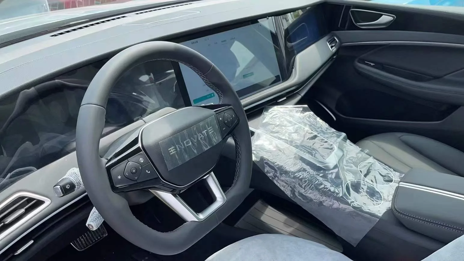 cheap price 2022 brand new ENOVATE ME7 electric cars Range Extend Electric Vehicles super long cruising range 410 km 530 km