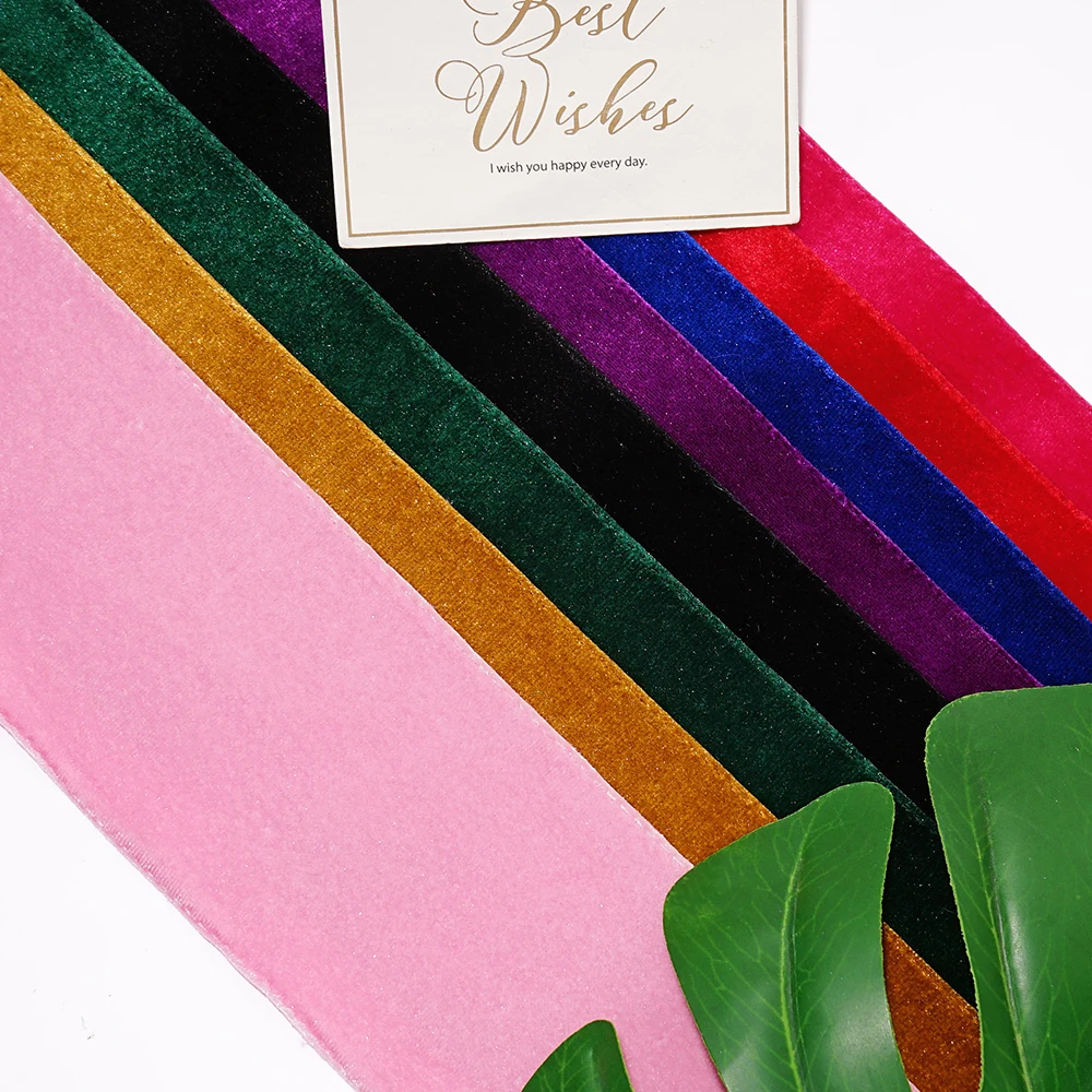 Velvet Ribbon Roll Gift Packaging With Custom Color Bow wreath merry christmas