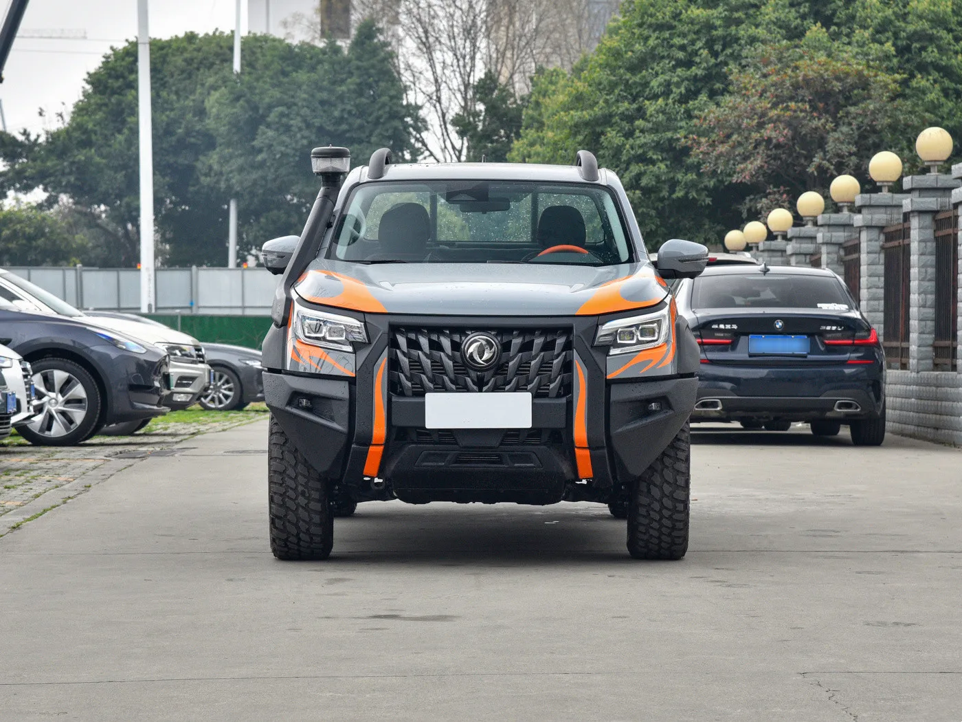 New model off-road pick up truck in 4x4 diesel gasoline double cab pick up car
