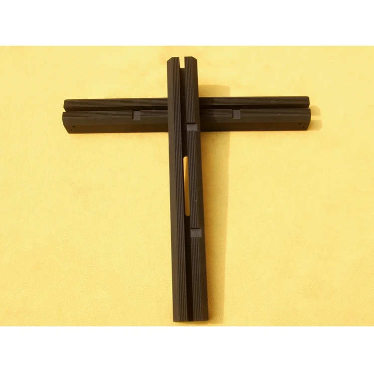 Упаковочная машина с возвратно-поступательными зажимами