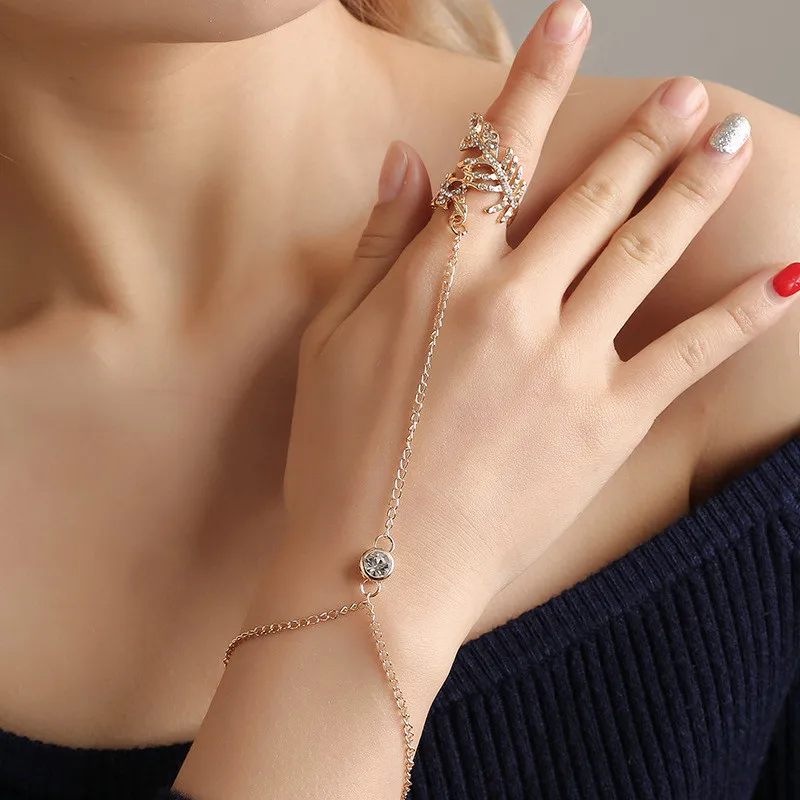 BR-0145 Creative Finger Bracelet Wholesale Women Fashion Jewelry Aesthetic Hollowed Out Leaves Ring Personality Bracelet Of Ring