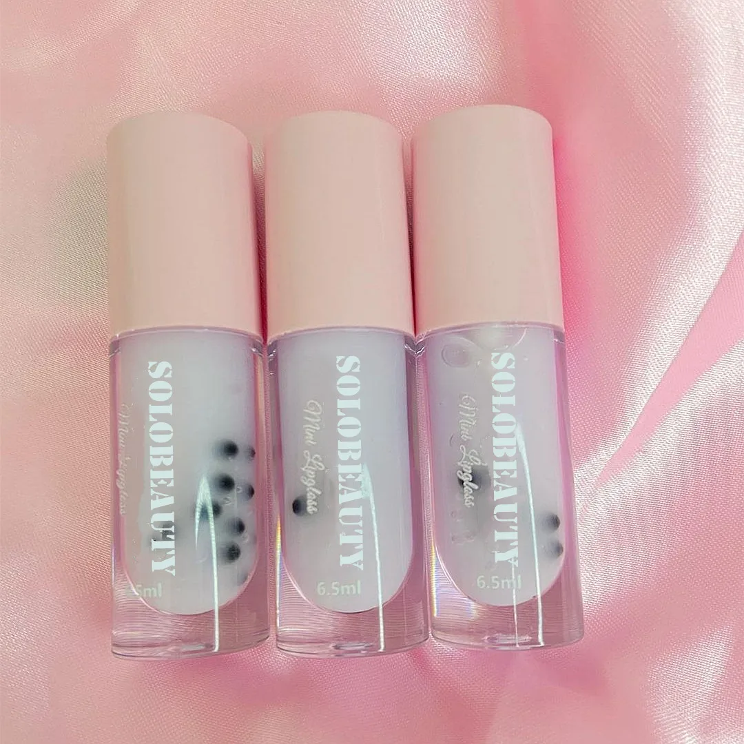 Christmas Lipgloss Base Keychain Glitter Plump Bottle Lipstick Makeup Wholesale Glossy Lip Liner And Lip Gloss Set