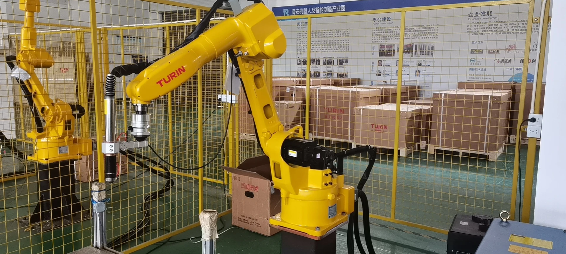 Automatic CNC welder CO2 MIG MAG welding robot 6 axis welding manipulator robot arm