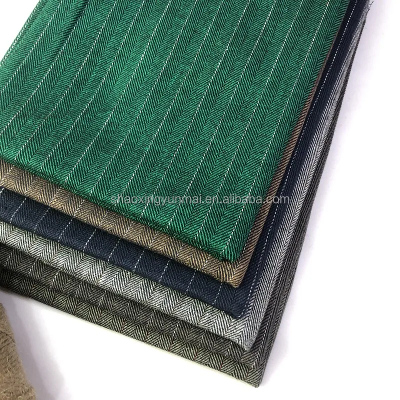 Окрашенная в елочку ткань из льна и хлопка