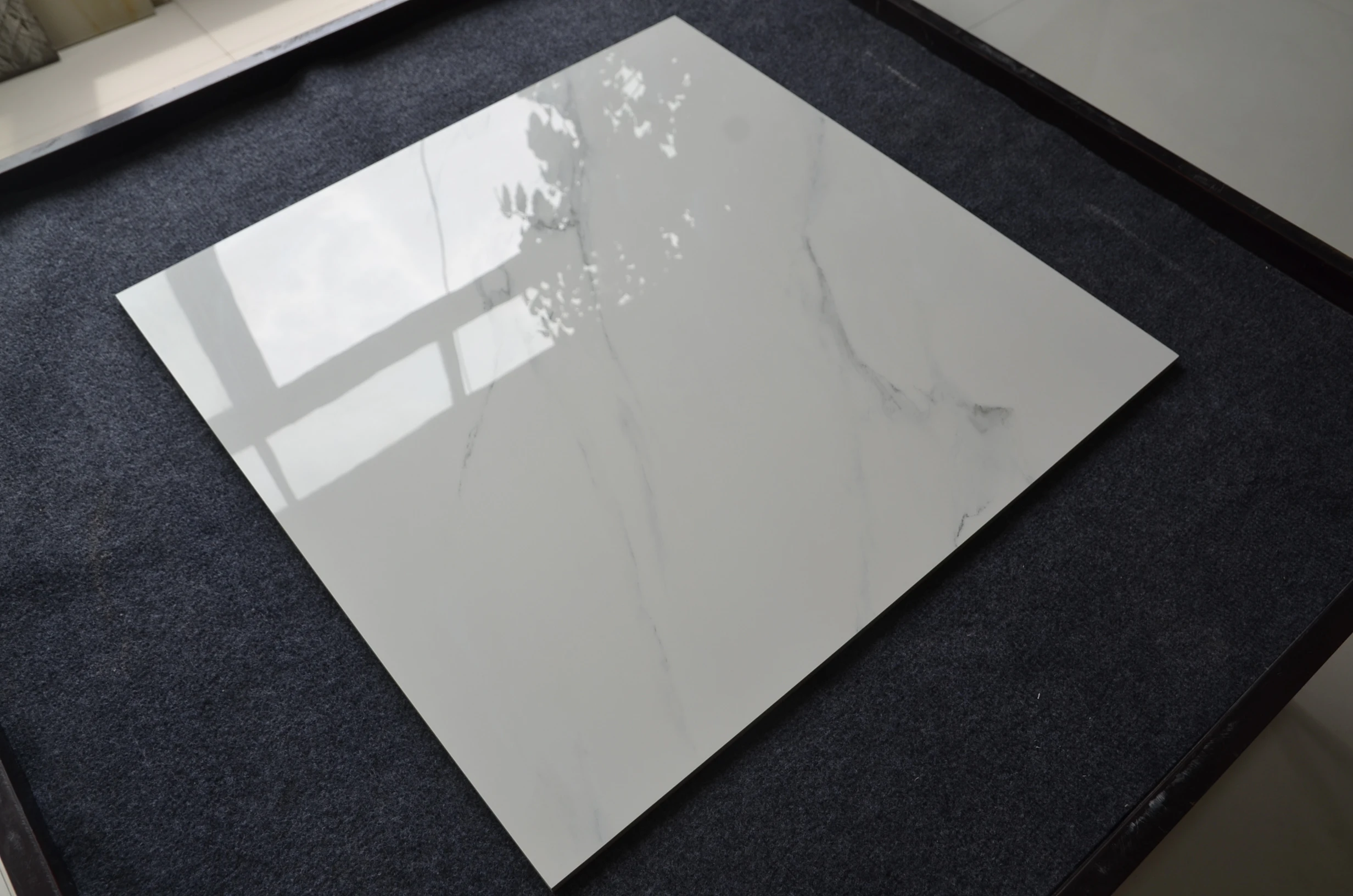 high gloss pure full glazed polished white carrara ceramic porcelain floor tile in guangzhou