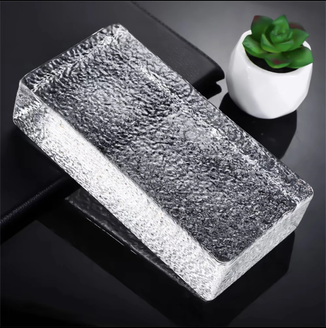 Guangdong Top Factory Supply Solid Block Glass Brick for Partition Wall