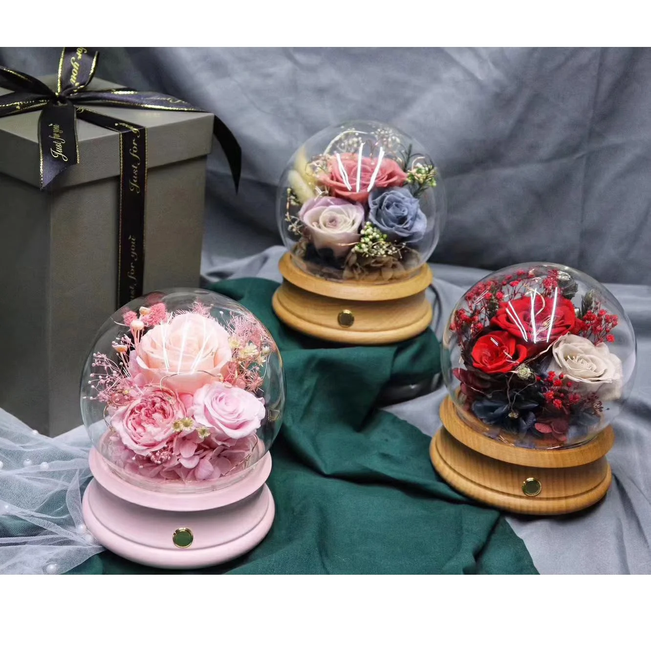 Custom made music box Preserved flower rose crystal ball music box music box christmas