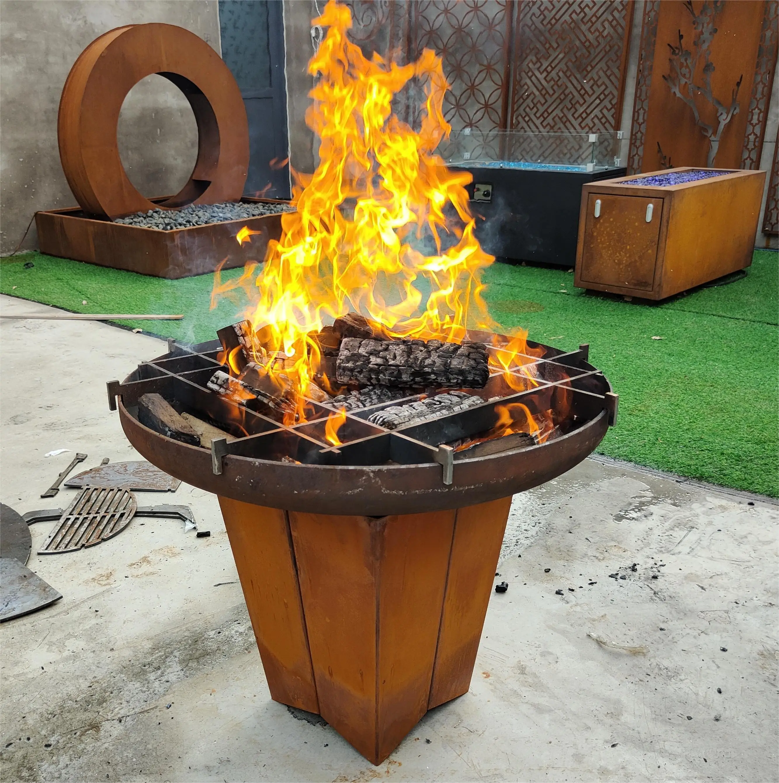 Открытый барбекю Corten стальной камин гриль дровяной