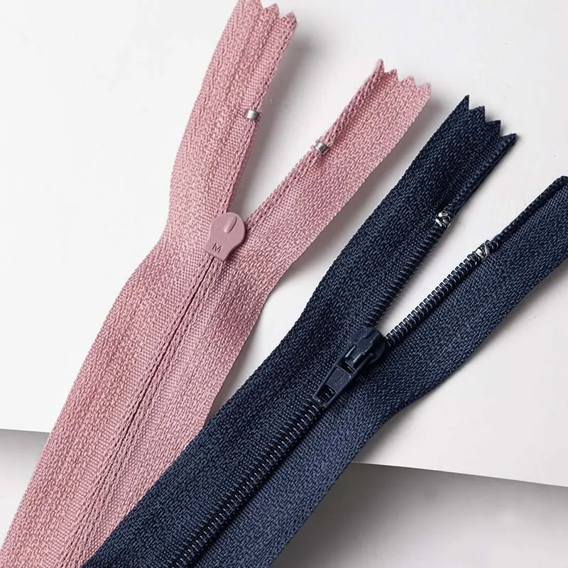 Custom 3# Open End Zipper Stop Make Up Travel Zipper Tape By Nylon Zipper Long Chain