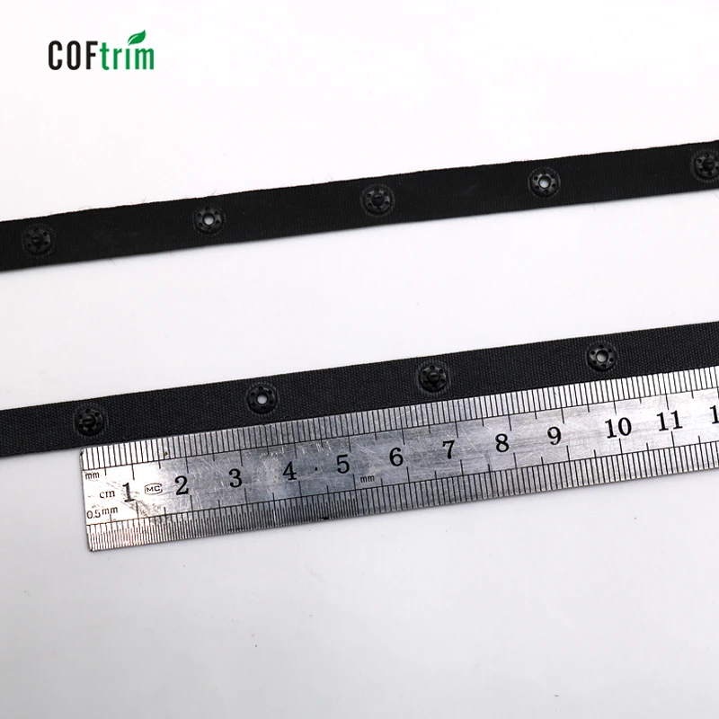 
factory wholesale Eco-Friendly press snap button tape snap button curtain tape plastic button tape for garment 