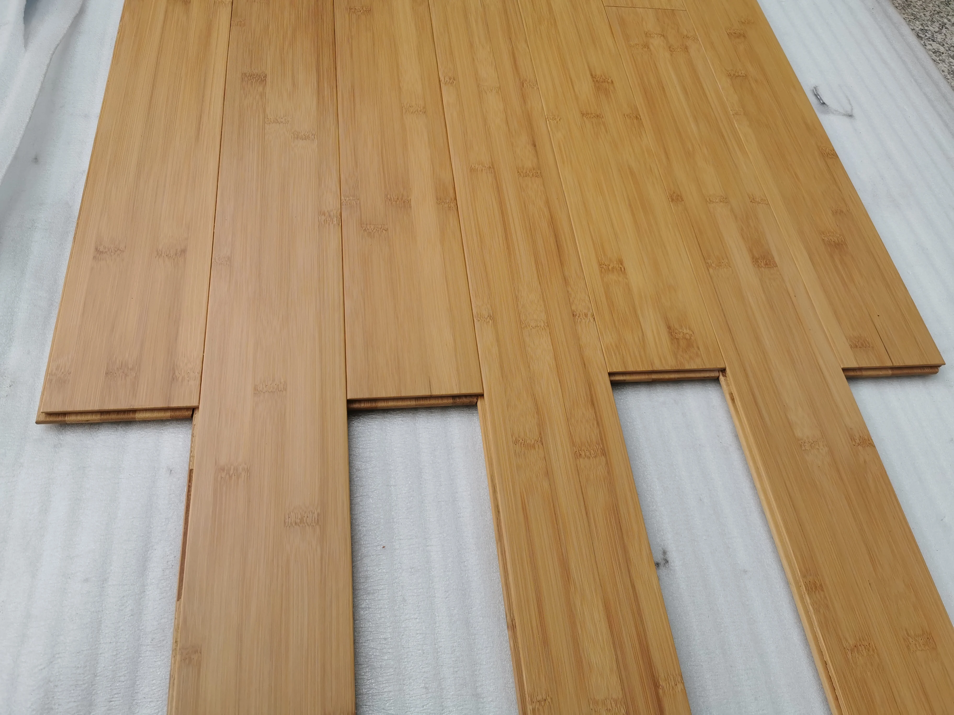 ECO-friendly cheap Carbonized click  bamboo flooring horizontal bamboo caramel color