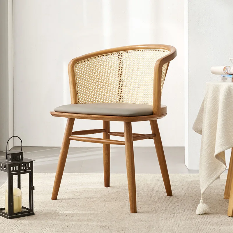 Подушка для стула из ротанга