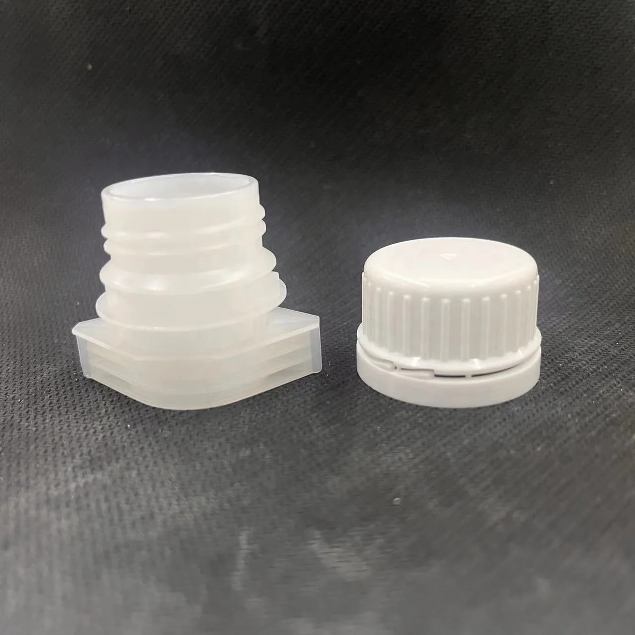 High quality 22mm liquid pouch spout cap for beer bag