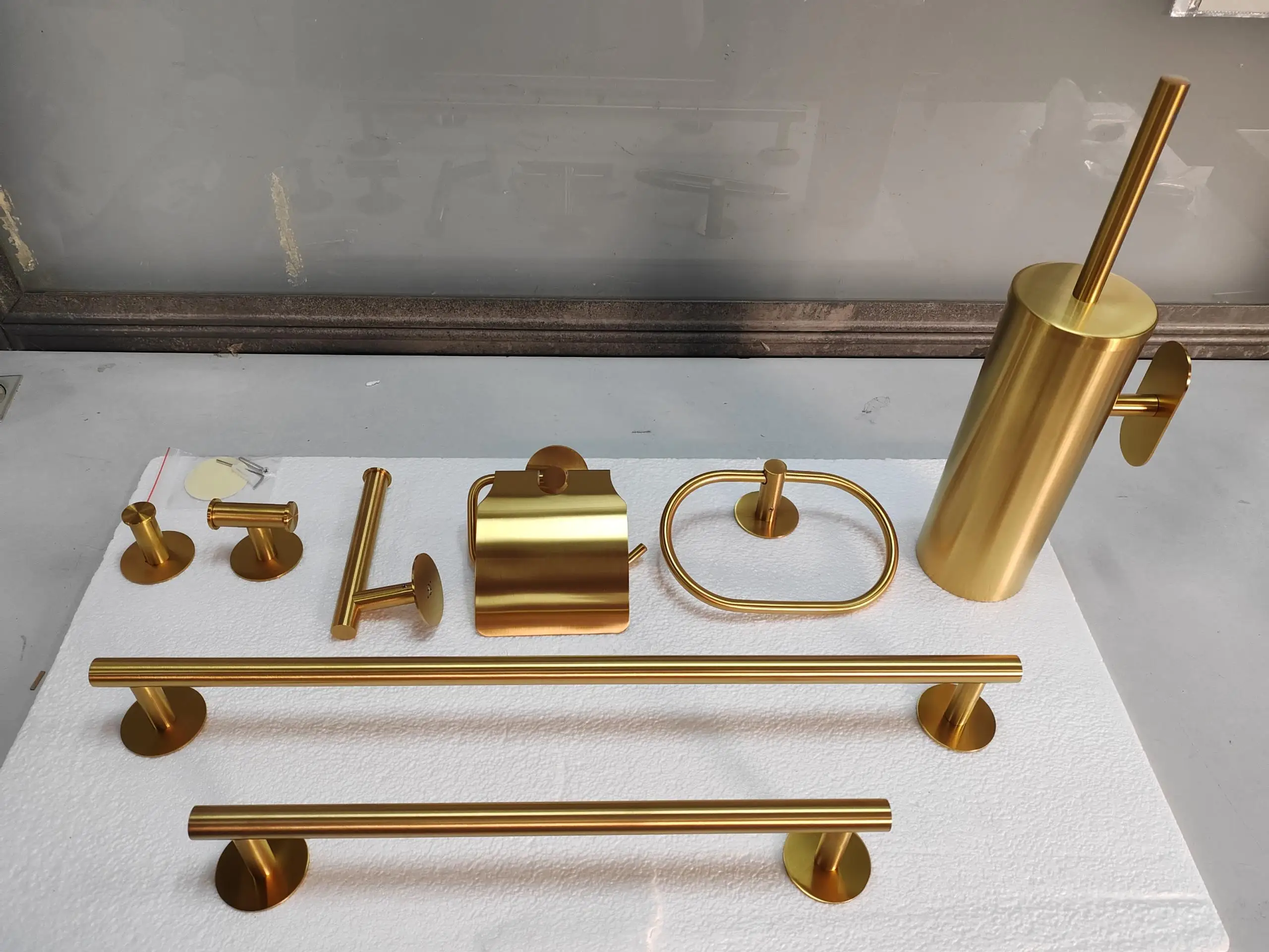 Bathroom Accessories Wall Mounted 304 Stainless Steel Adhesive Toilet Brush With Holder Set Toilet Cleaning Brush