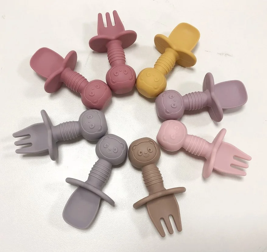 
Factory Wholesale Food Grade Soft Silicone Training Utensils Kids Self Feeding Training Silicone Baby Fork and Spoon Set 